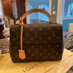 Louis Vuitton Cluny BB